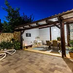 Casa Mario-charming Stone House With Jacuzzi