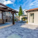 Casa Mario-charming Stone House With Jacuzzi Villa Svetvinčenat