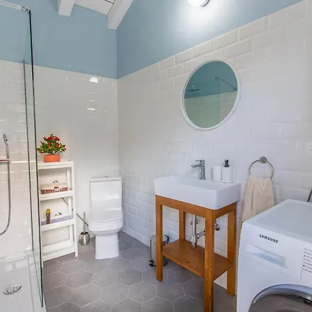 Casa Mario-charming Stone House With Jacuzzi Villa