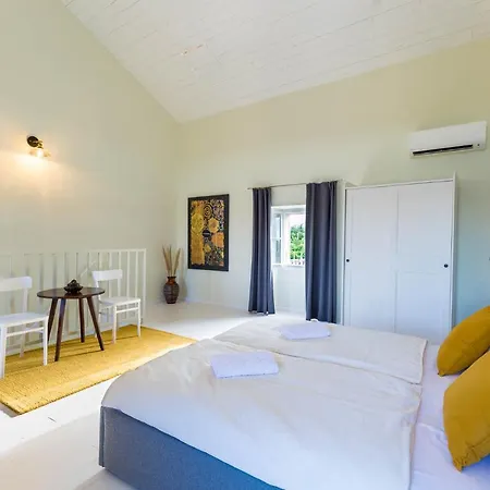 Villa Casa Mario-charming Stone House With Jacuzzi Svetvinčenat