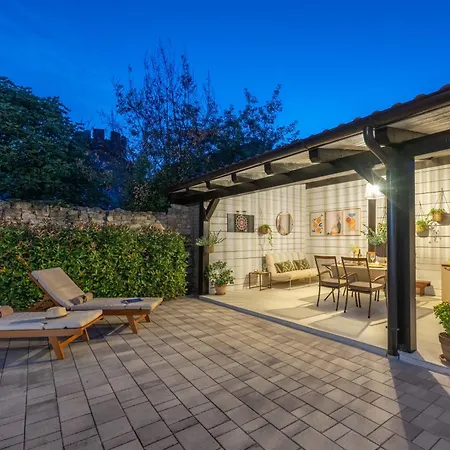 Casa Mario-charming Stone House With Jacuzzi Villa *