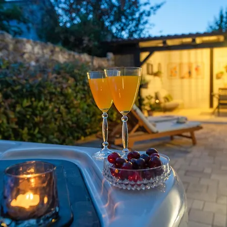 Casa Mario-charming Stone House With Jacuzzi Svetvinčenat